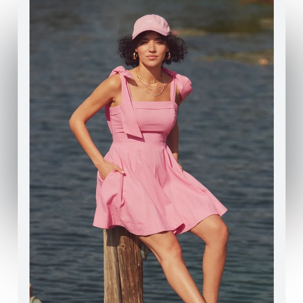 PINK LULU’S DRESS WITH BOWS!